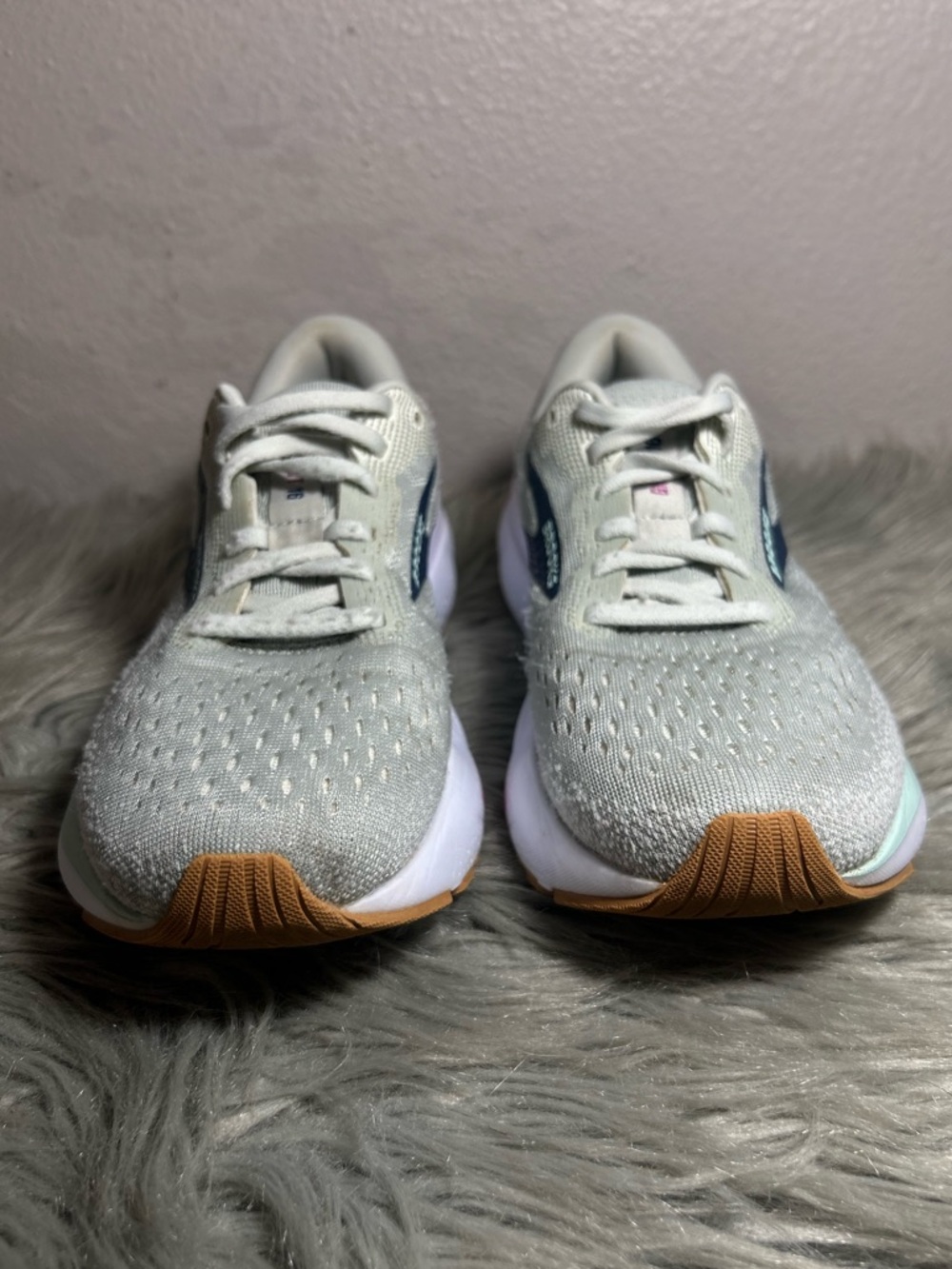 Brooks Ghost Neutral Running Shoe Light Grey Purple Accent Sneakers Size 7.5 - Picture 5 of 11